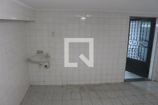 Garagem de casa à venda com 2 quartos, 113m² em Cerâmica, São Caetano do Sul