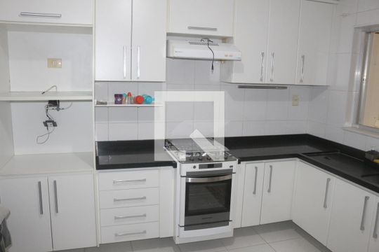 Cozinha de casa à venda com 2 quartos, 113m² em Cerâmica, São Caetano do Sul