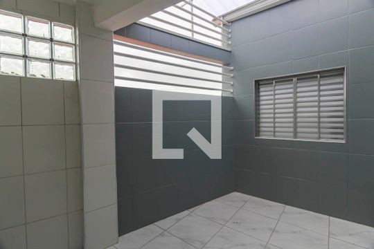 Área de Serviço de apartamento para alugar com 2 quartos, 70m² em Vila California, São Paulo