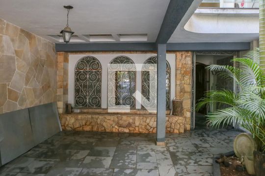 Garagem de casa à venda com 3 quartos, 245m² em Vila Ribeiro de Barros, São Paulo