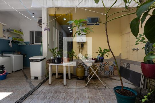 Quintal de casa à venda com 3 quartos, 198m² em Tijuca, Rio de Janeiro