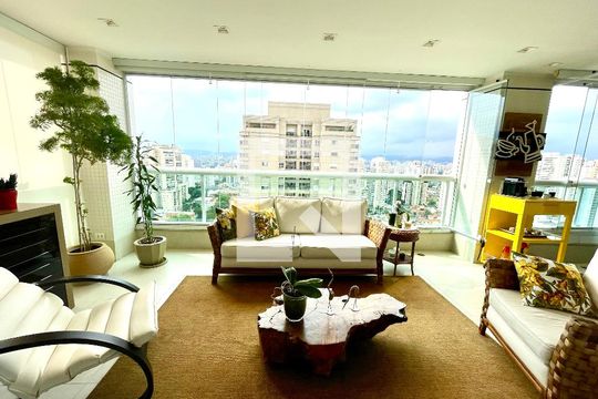 Sala de apartamento à venda com 3 quartos, 186m² em Vila Romana, São Paulo