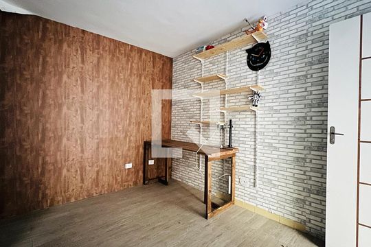 Quarto de Serviço de casa para alugar com 3 quartos, 281m² em Jardim Santa Clara, Guarulhos