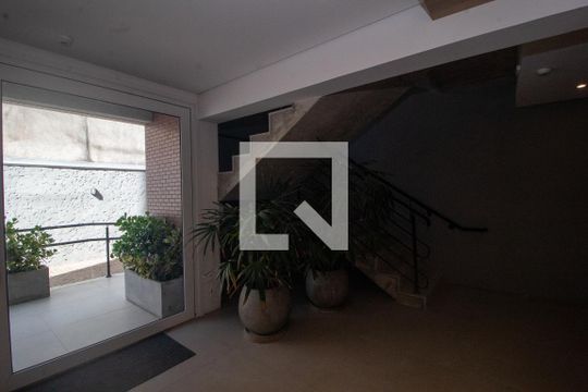Hall de entrada de apartamento à venda com 2 quartos, 66m² em Tristeza, Porto Alegre
