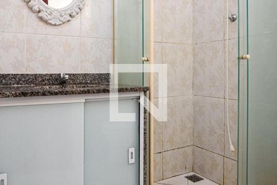 Banheiro de casa à venda com 1 quarto, 200m² em Icaraí, Niterói