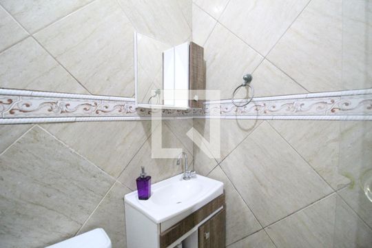 Banheiro da suíte de casa à venda com 1 quarto, 200m² em Taquara, Rio de Janeiro