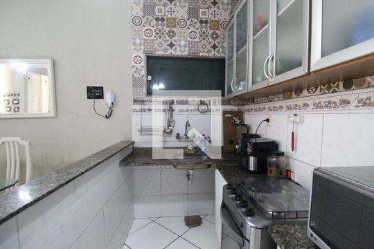 Cozinha de casa para alugar com 1 quarto, 200m² em Taquara, Rio de Janeiro