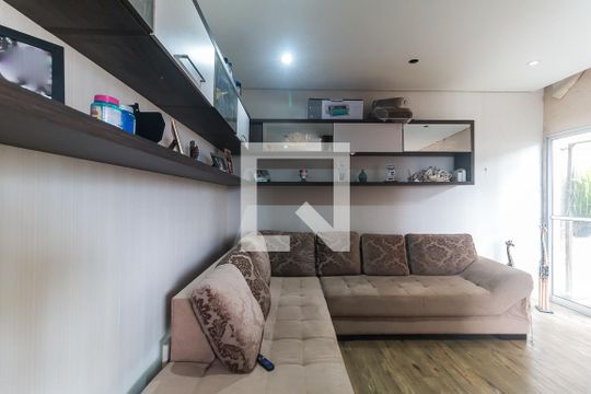 Sala de TV de apartamento para alugar com 2 quartos, 123m² em Vila Mogilar, Mogi das Cruzes