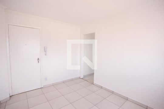 Sala de apartamento para alugar com 1 quarto, 40m² em Vila Santa Maria, São Paulo