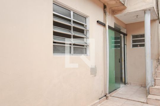 Quintal de casa para alugar com 3 quartos, 100m² em Parque Sao Vicente, Mauá