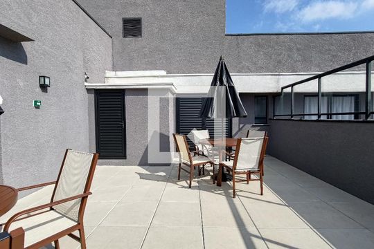 Área comum - Piscina de kitnet/studio para alugar com 1 quarto, 26m² em Cidade Jardim, São Paulo