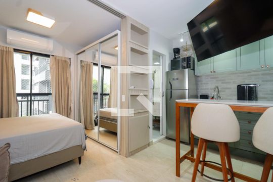 Kitnet/Studio para alugar com 1 quarto, 26m² em Cidade Jardim, São Paulo