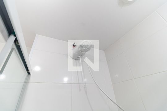 Banheiro de apartamento para alugar com 1 quarto, 33m² em Vila Dom Pedro I, São Paulo