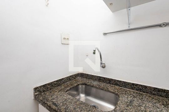 Cozinha de apartamento para alugar com 1 quarto, 40m² em Centro Histórico de São Paulo, São Paulo