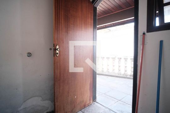 Área de Serviço de casa à venda com 3 quartos, 400m² em Parque Boturussu, São Paulo