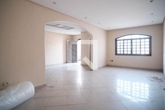 Sala de casa à venda com 3 quartos, 400m² em Parque Boturussu, São Paulo