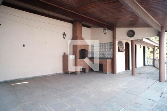Área comum de casa à venda com 3 quartos, 400m² em Parque Boturussu, São Paulo