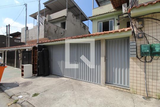 Fachada de casa para alugar com 2 quartos, 80m² em Jacarepaguá, Rio de Janeiro