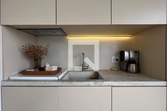 Cozinha de apartamento à venda com 1 quarto, 66m² em Sumarezinho, São Paulo