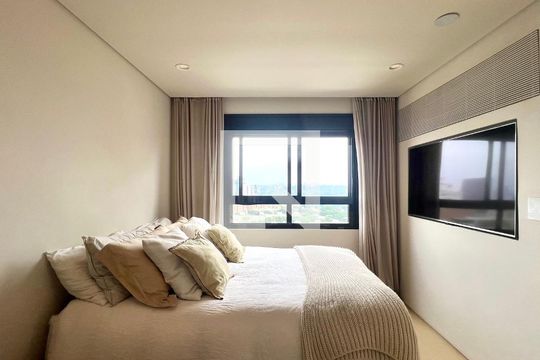 Suite de apartamento à venda com 1 quarto, 66m² em Sumarezinho, São Paulo