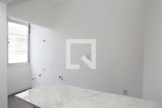 Cozinha e Área de Serviço de apartamento à venda com 1 quarto, 35m² em Cidade Baixa, Porto Alegre