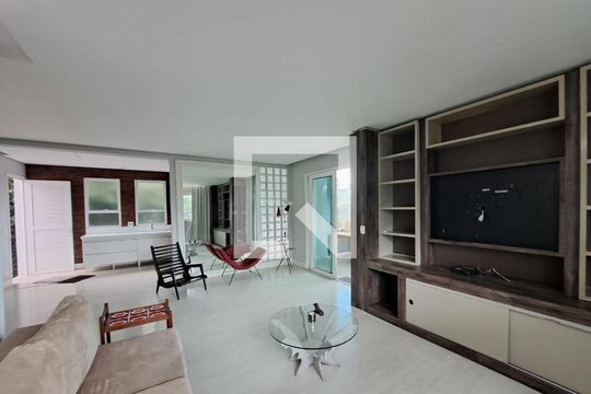 Sala de casa à venda com 6 quartos, 400m² em Estoril, Belo Horizonte