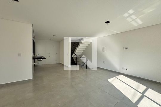 Sala de casa à venda com 3 quartos, 206m² em Vila Santo Alberto, Santo André