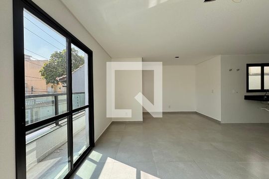 Sala de casa à venda com 3 quartos, 206m² em Vila Santo Alberto, Santo André