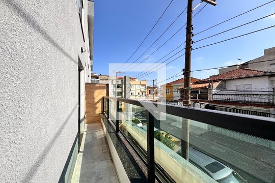 Sacada de casa à venda com 3 quartos, 206m² em Vila Santo Alberto, Santo André