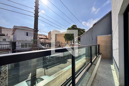Sacada de casa à venda com 3 quartos, 206m² em Vila Santo Alberto, Santo André