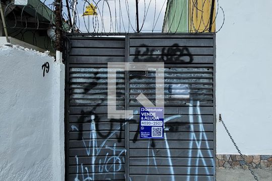 Fachada + Placa de casa para alugar com 1 quarto, 47m² em Americanópolis, São Paulo