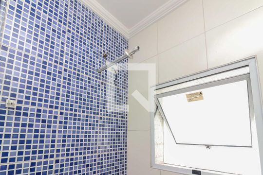 Banheiro de casa para alugar com 1 quarto, 85m² em Rochdale, Osasco