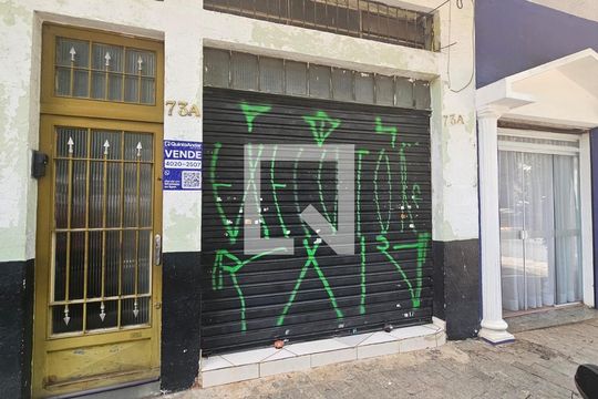 Fachada e Placa de casa à venda com 3 quartos, 304m² em Vila Carrão, São Paulo