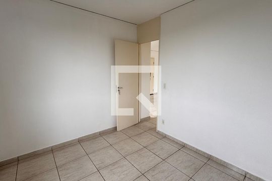 Quarto 3 de apartamento à venda com 3 quartos, 54m² em Vila Marieta, Campinas
