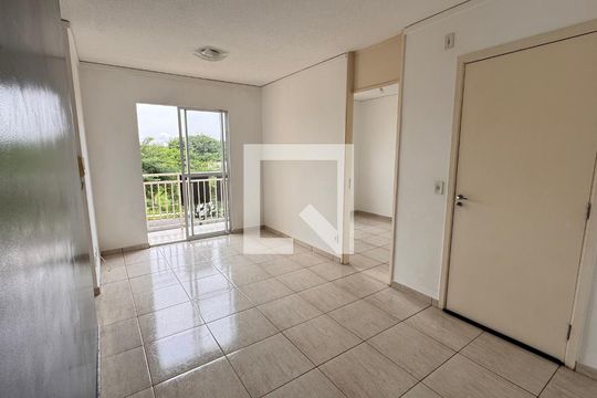 Sala de apartamento à venda com 3 quartos, 54m² em Vila Marieta, Campinas