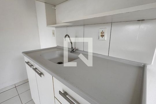 Cozinha de apartamento à venda com 3 quartos, 54m² em Vila Marieta, Campinas