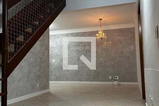 Apartamento para alugar com 1 quarto, 165m² em Petrópolis, Porto Alegre
