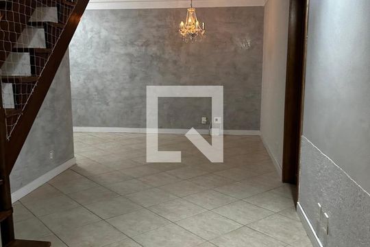 Sala de apartamento para alugar com 1 quarto, 165m² em Petrópolis, Porto Alegre