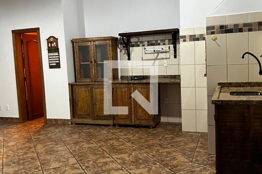 Cozinha de apartamento para alugar com 1 quarto, 165m² em Petrópolis, Porto Alegre