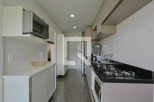 Cozinha de apartamento para alugar com 4 quartos, 240m² em Paquetá, Belo Horizonte