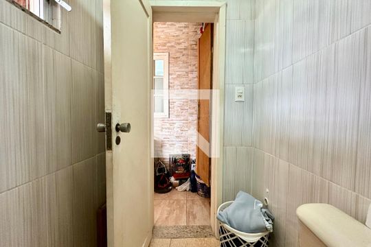 Banheiro 1 de casa à venda com 2 quartos, 50m² em Gamboa, Rio de Janeiro