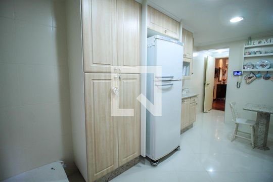 Cozinha de apartamento à venda com 3 quartos, 124m² em Vila Regente Feijó, São Paulo