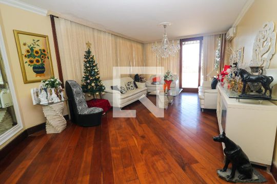 Sala 1 de apartamento à venda com 3 quartos, 340m² em Santa Tereza, Porto Alegre