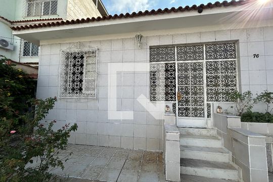 Fachada de casa para alugar com 4 quartos, 480m² em Higienópolis, Rio de Janeiro