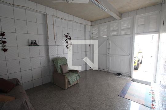 Garagem de casa para alugar com 4 quartos, 480m² em Higienópolis, Rio de Janeiro