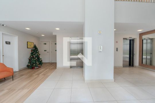 Hall de entrada de apartamento para alugar com 1 quarto, 25m² em Bela Vista, São Paulo