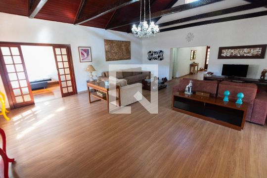 Casa à venda com 4 quartos, 5000m² em Nova Sousas (sousas), Campinas