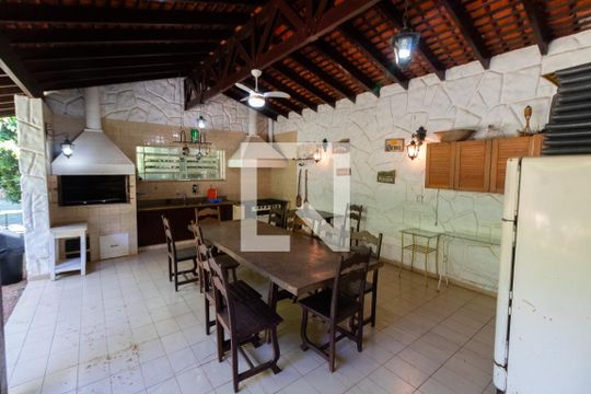 Área comum de casa à venda com 4 quartos, 5000m² em Nova Sousas (sousas), Campinas