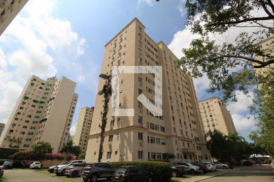 Fachada do bloco de apartamento à venda com 2 quartos, 52m² em Jacarepaguá, Rio de Janeiro