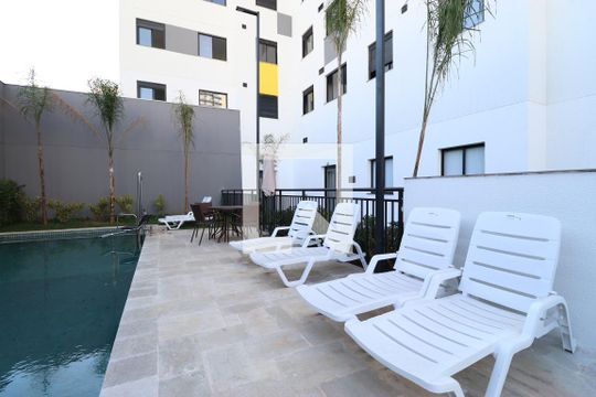 Área comum - Piscina de apartamento para alugar com 2 quartos, 33m² em Barra Funda, São Paulo